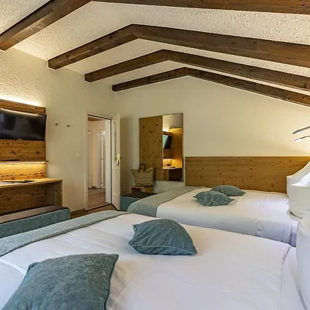 Hemizeus & Iremia Hotel