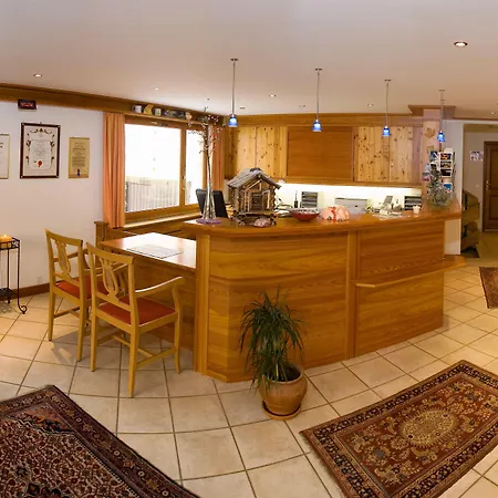 فندق Hemizeus & Iremia