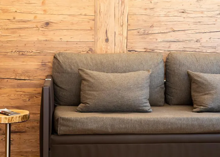 Hemizeus & Iremia 3*