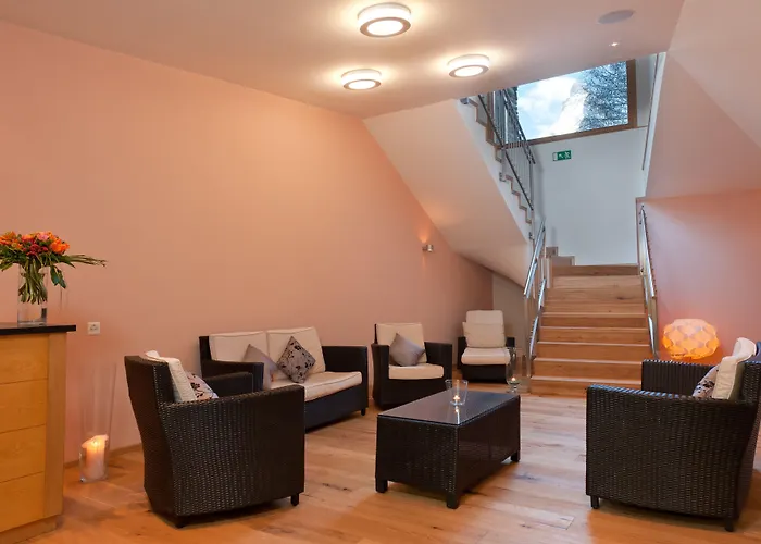 Hemizeus & Iremia Hotel 3*