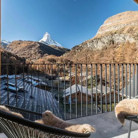 Hemizeus & Iremia Hotel