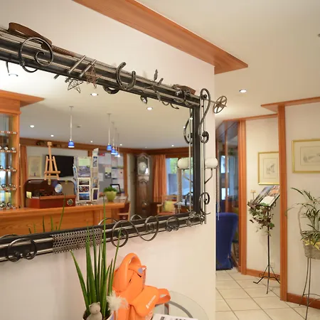 Hemizeus & Iremia Hotel 3*