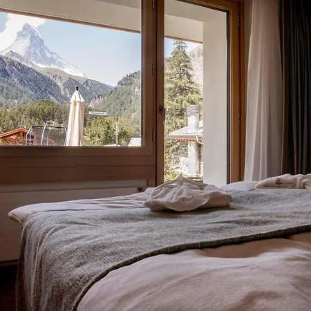 Hemizeus & Iremia 3*