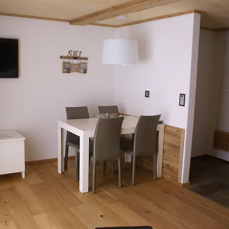 Hemizeus & Iremia 3*