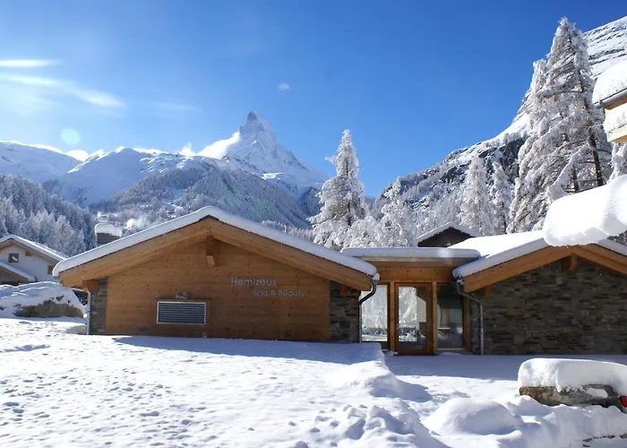 ホテル ヘミツェウス ＆ イレミア スパ 3*