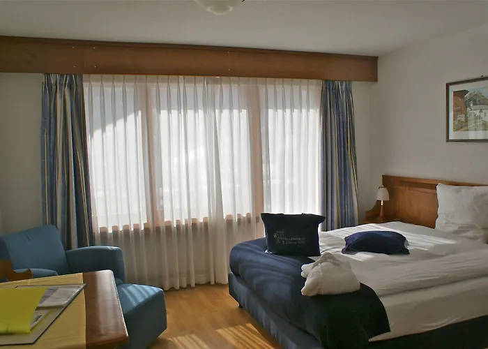 ヘミツェウス ＆ イレミア スパ 3*