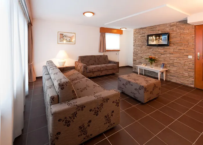 ホテル ヘミツェウス ＆ イレミア スパ 3*