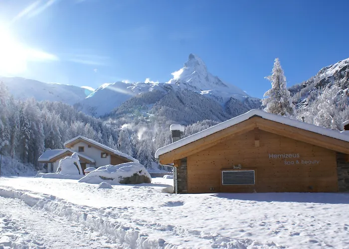 ホテル ヘミツェウス ＆ イレミア スパ